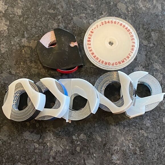 Dymo Label Makers Three Plus Tape - Picture 5 of 6